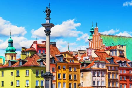 Jak znaleźć najlepsze wydarzenia w Warszawie w jednym miejscu? Warsawcity.info – Twój kompletny przewodnik po stolicy