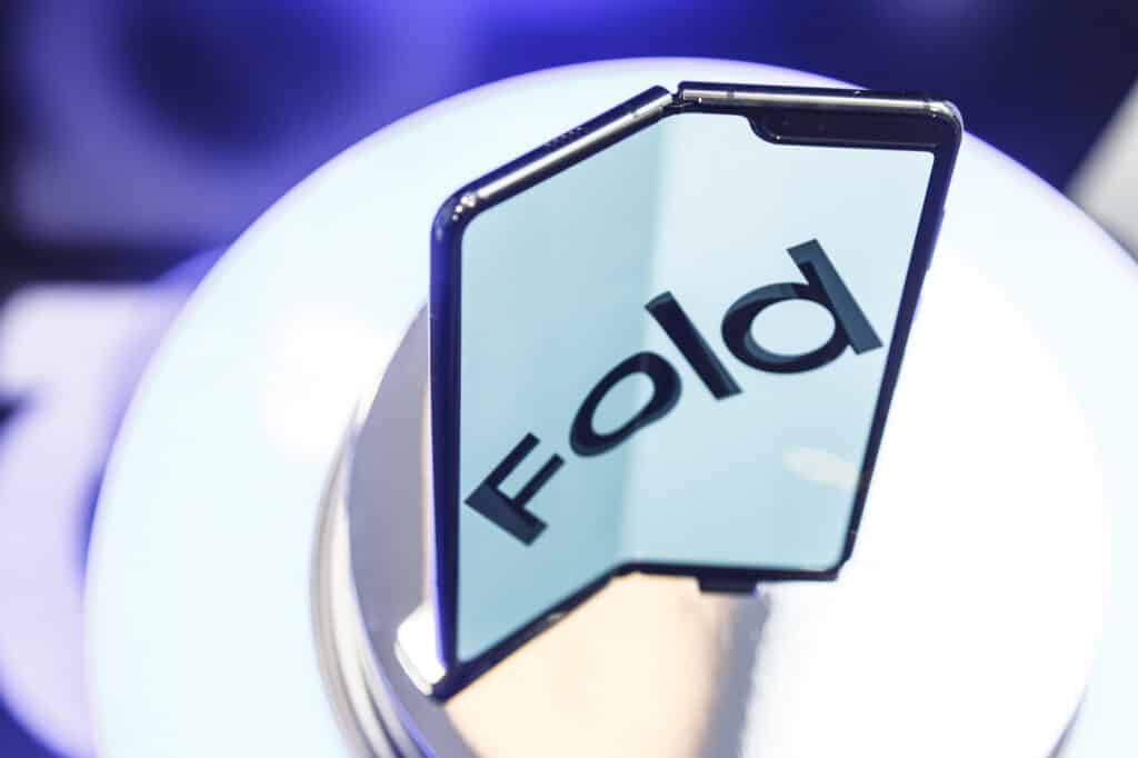 Dlaczego sam nigdy nie kupię składanego telefonu - obiektywnie bez ściemy