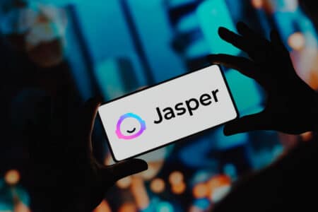 SMM – Jak automatyzować social media z pomocą AI-agentów SMM 2025 – Jak automatyzować social media z pomocą AI-agentów