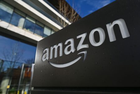 Amazon inwestuje w sztuczną inteligencję – firma ogłasza plan wydatków na centra danych i infrastrukturę AI w 2026 roku