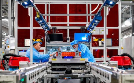 Chińskie baterie nowej generacji napędzające energetykę, elektromobilność i sztuczną inteligencję