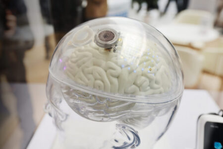 Technologia brain computer interface implant mózgowy BCI