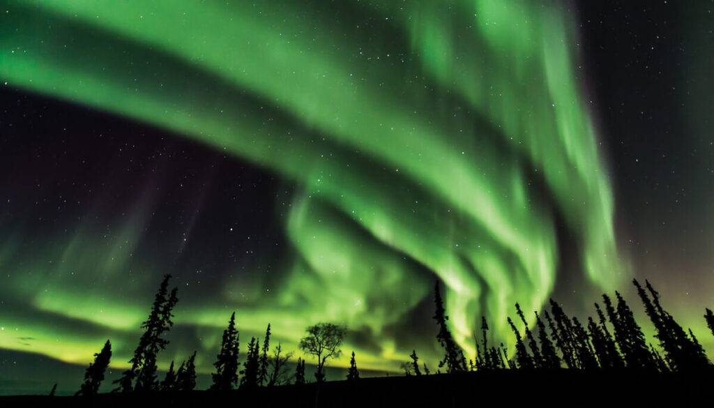 Czarne zorze polarne – NASA bada tajemnicze zjawisko Czarne zorze polarne na Alasce