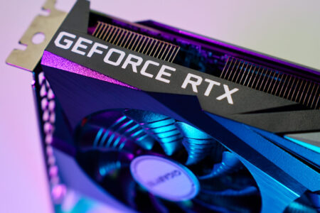 RTX 5090 – czy warto kupić kartę Nvidia do gier i AI? RTX 5090 – czy warto kupić