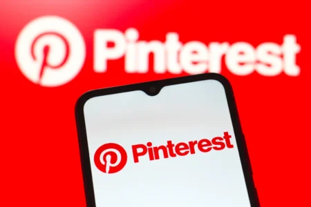 Pinterest połączy profile twórców z Amazon Storefronts. Platforma chce odzyskać pozycję w social commerce Pinterest