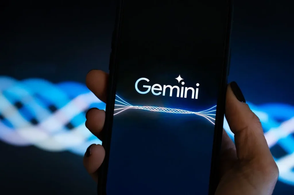 Google Assistant znika z Androida. Od 4 września zastąpi go Gemini Google Gemini
