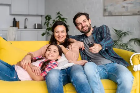 Jak dobrać rozmiar telewizora do wielkości pokoju? Jak dobrać rozmiar telewizora do wielkości pokoju. Źródło: Adobe Stock